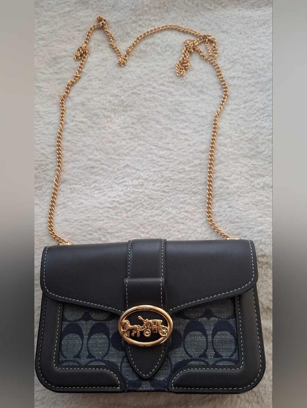 Coach chain wallet/small crossbody bag with gold chain strap